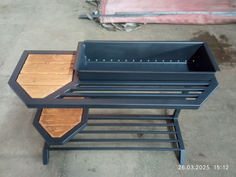 Мангал со съемной жаровней