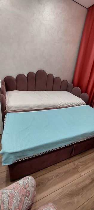 Продам кровать для двух принцес