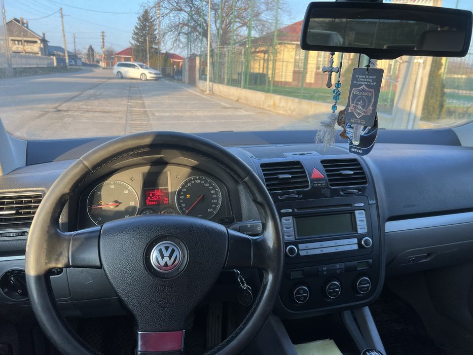 Vând VW Jetta 1.9 TDI