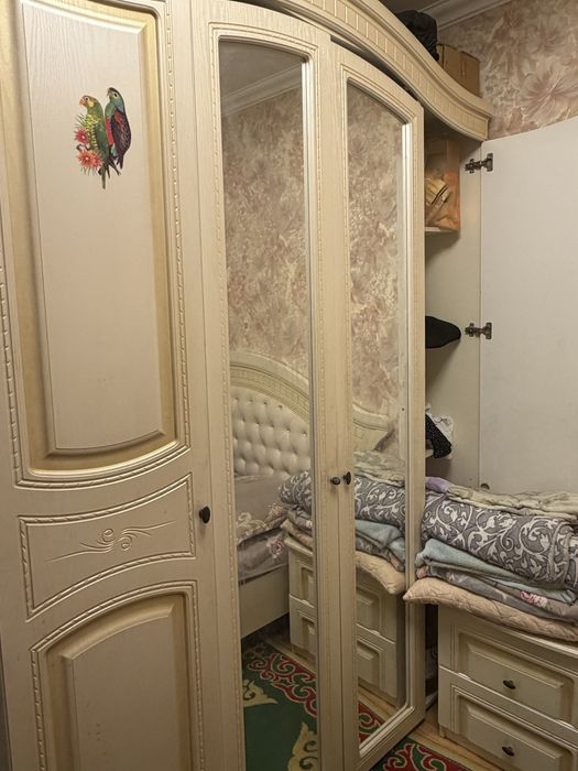 Продам  двух спальнии гарнитур