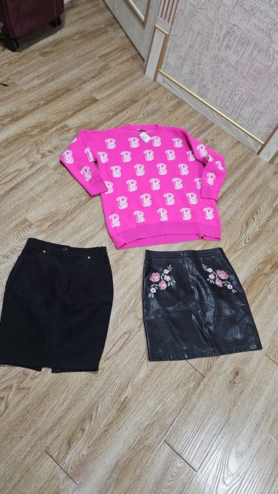 Новая кофта..юбка с цветоч бу