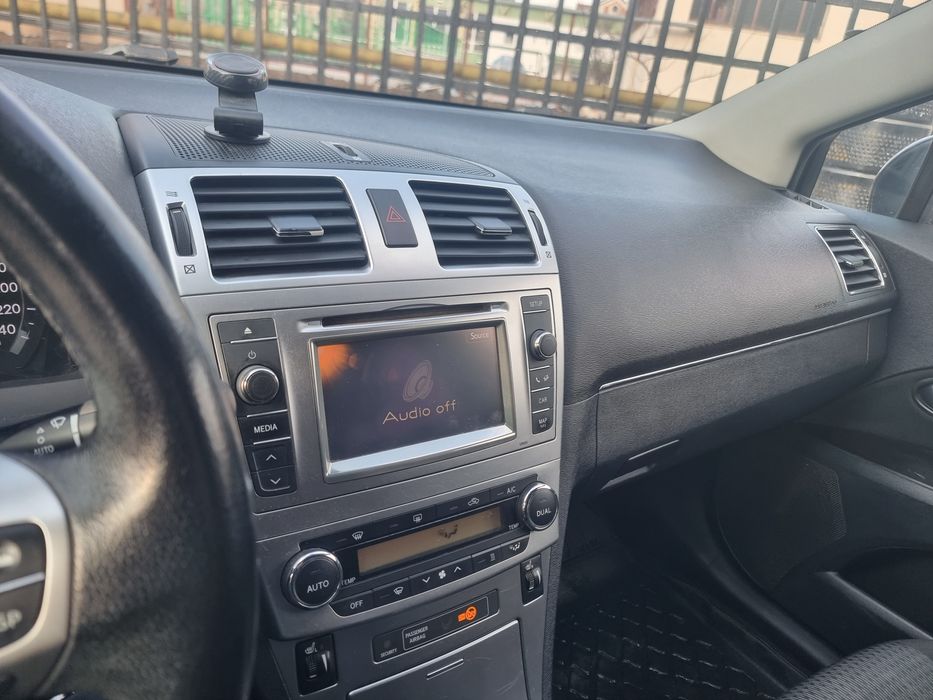 TOYOTA Avensis 2012 — imagine 3