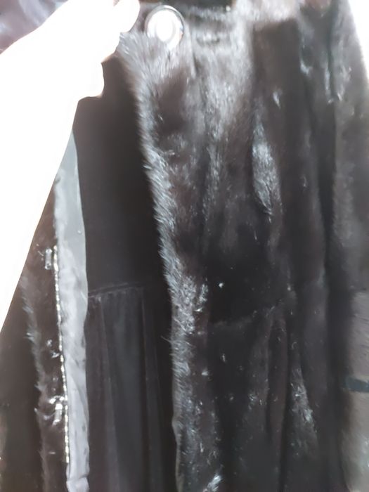 Продам норковую шубу