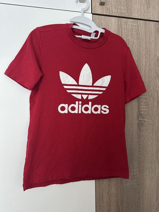 Оригинални дамски спортни дрехи Nike, Adidas, Puma и др