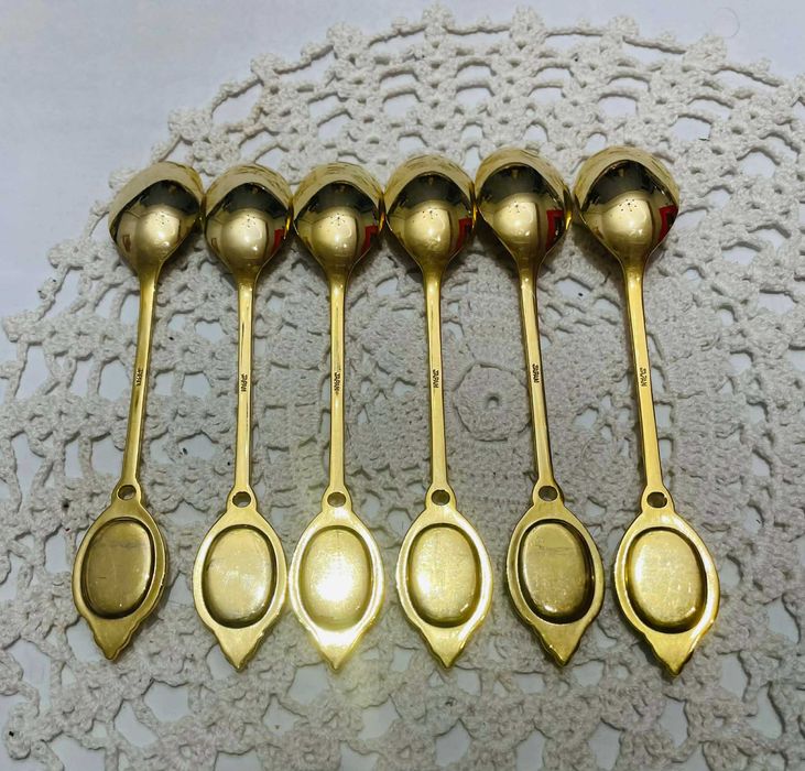 ROYAL ALBERT красиви позлатени лъжички от Англия