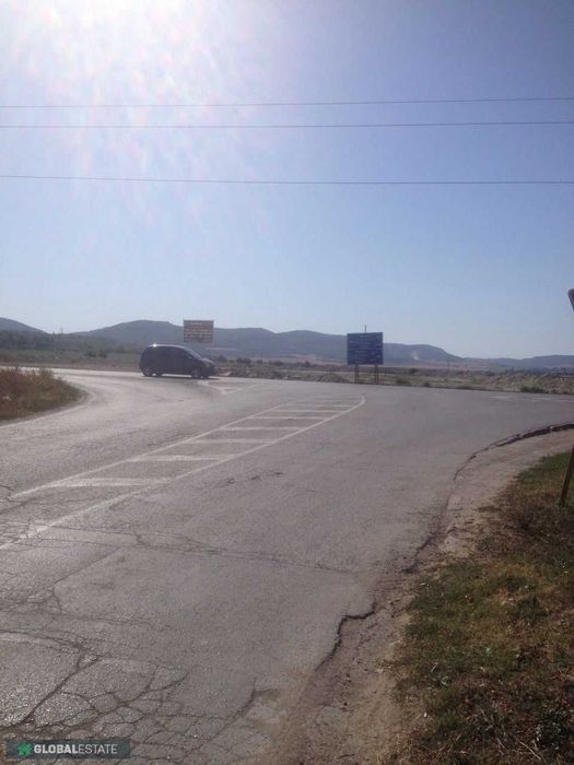 Продава се Парцел в Търговище, Запад 1 - 7155 кв.м за 27 €/кв.м - Снимка #4