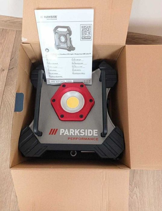 LED лампа Parkside Performance - НОВ