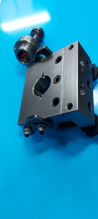 Шаблон за минификс със закалени втулки