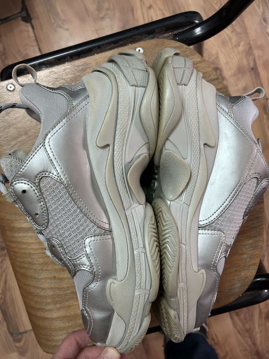 Balenciaga Triple S adidași