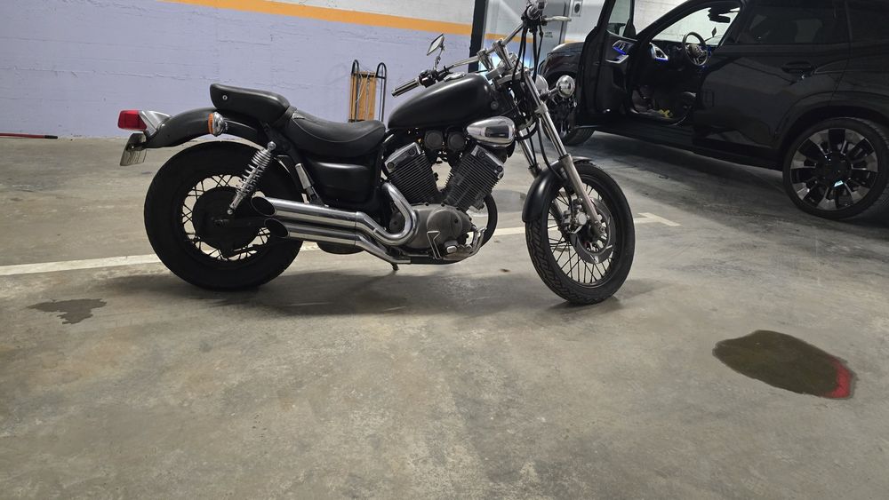 Motocicleta Yamaha Virago