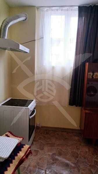 Дава се под наем етаж от къща в Център!  11690581