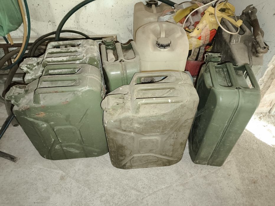 Туби за гориво метални 20 литра