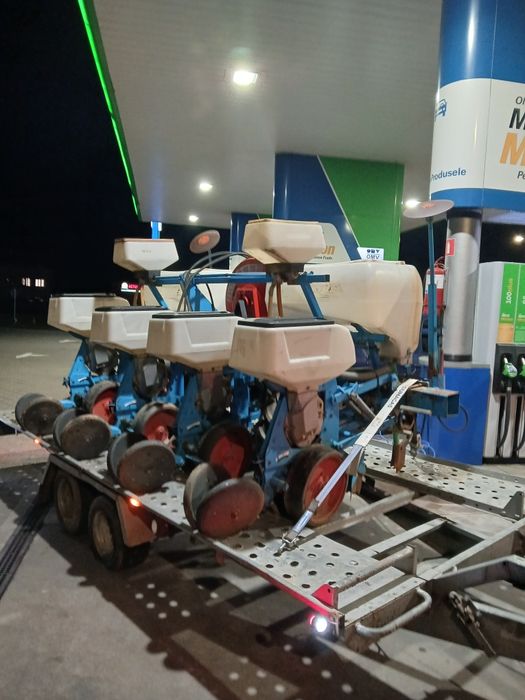 Vând gaspardo și monosem pe disc și monosem NG motor perkins și john d