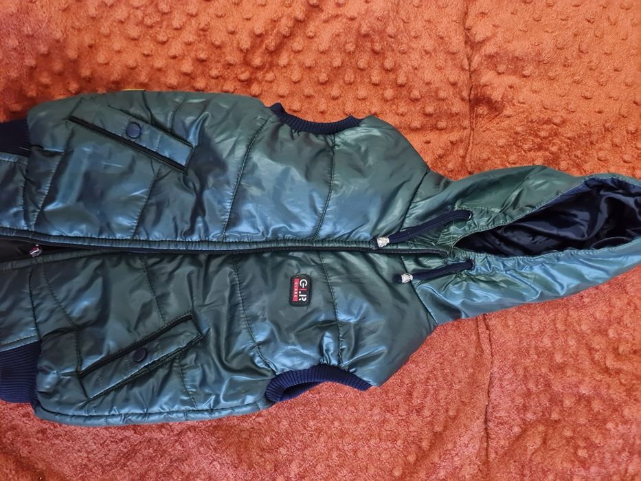 Безрукавка на 5-7 лет