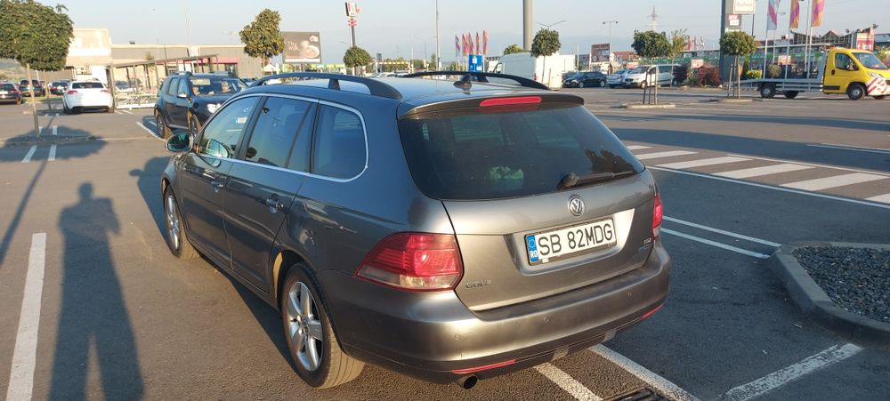 VW Golf 6 Variant 2011 | 1.6 TDI | Comfortline+ | Park Assist | Distribuție și Revizie Recente | Proprietar