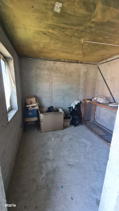Casă de vânzare în comuna Valea Iașului, sat Mustățești, județ Argeș.