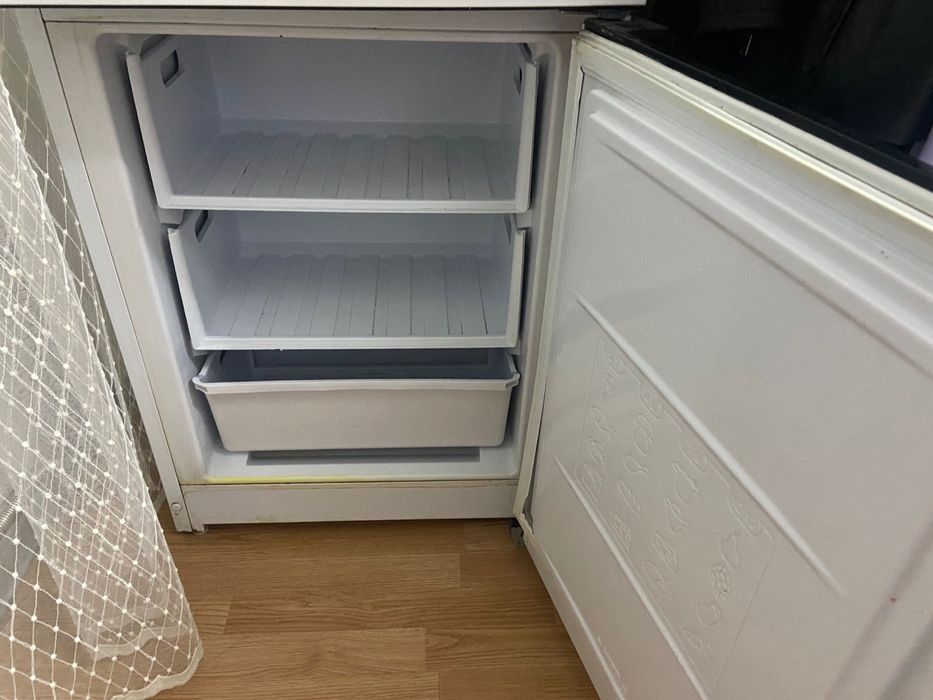 Холодильник.