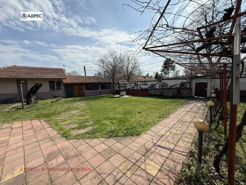 Продава се Къща в с. Згалево, Област Плевен - 120 кв.м за 633 €/кв.м - Снимка #3