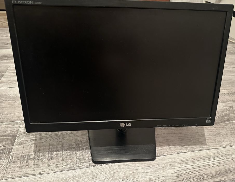 Монитор компьютерный LG