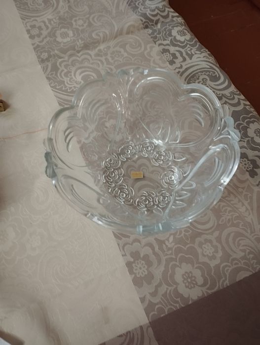 Продам хрусталь и просто стекло