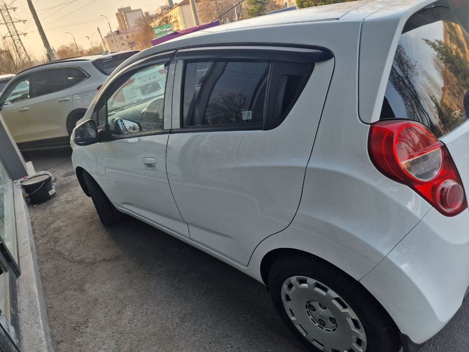 Продаю Спарк 2022