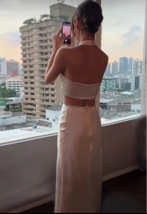 Шикарное вечернее платье