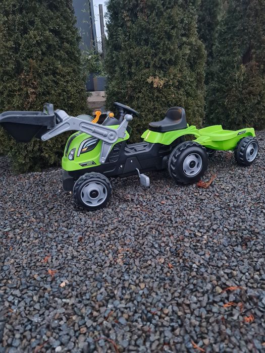Tractor cu pedale + cupă și remorcă smoby