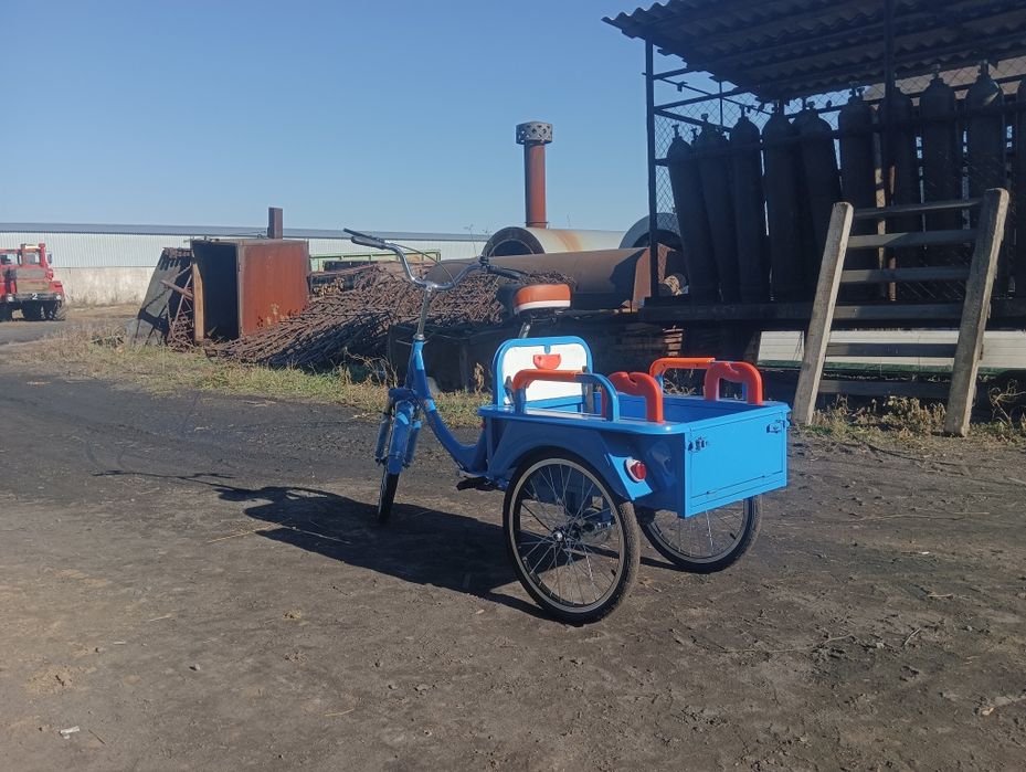 Продам велосипед трёх колесный