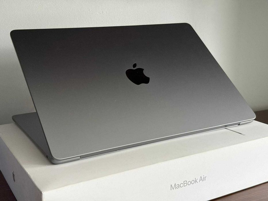 APPLE MacBook Air 15; M2; Nou