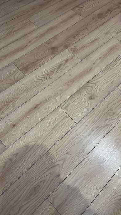 Продам б/у ламинат