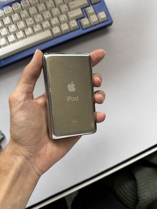 Ipod classic 7th gen за части