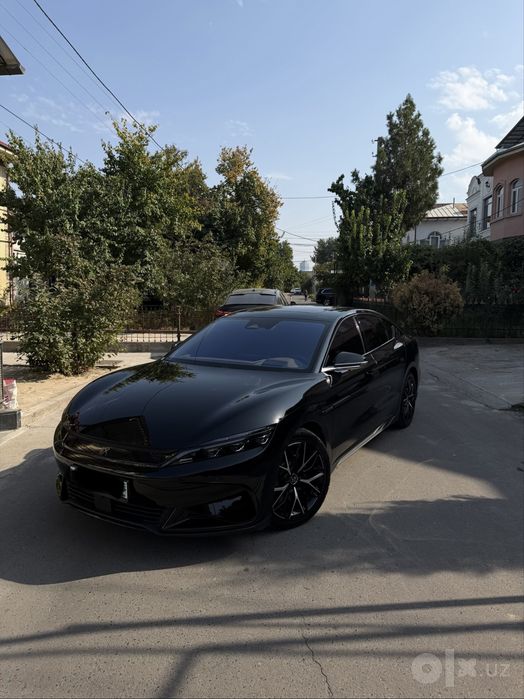 BYD HAN 3.9s 2023