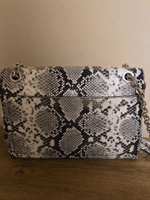 Calvin Klein оригинална дамска чанта