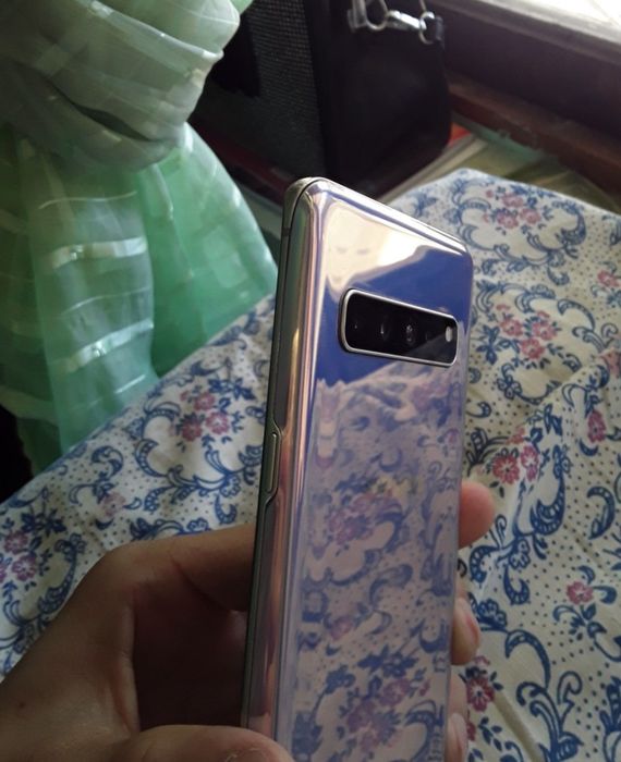 Samsung s 10 5j 256 xotira