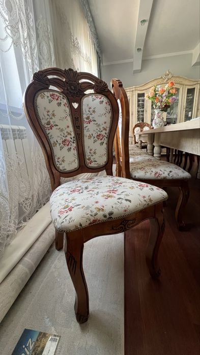 Продается стулья для зала