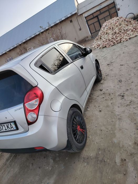 Spark  sotiladi yili 2015