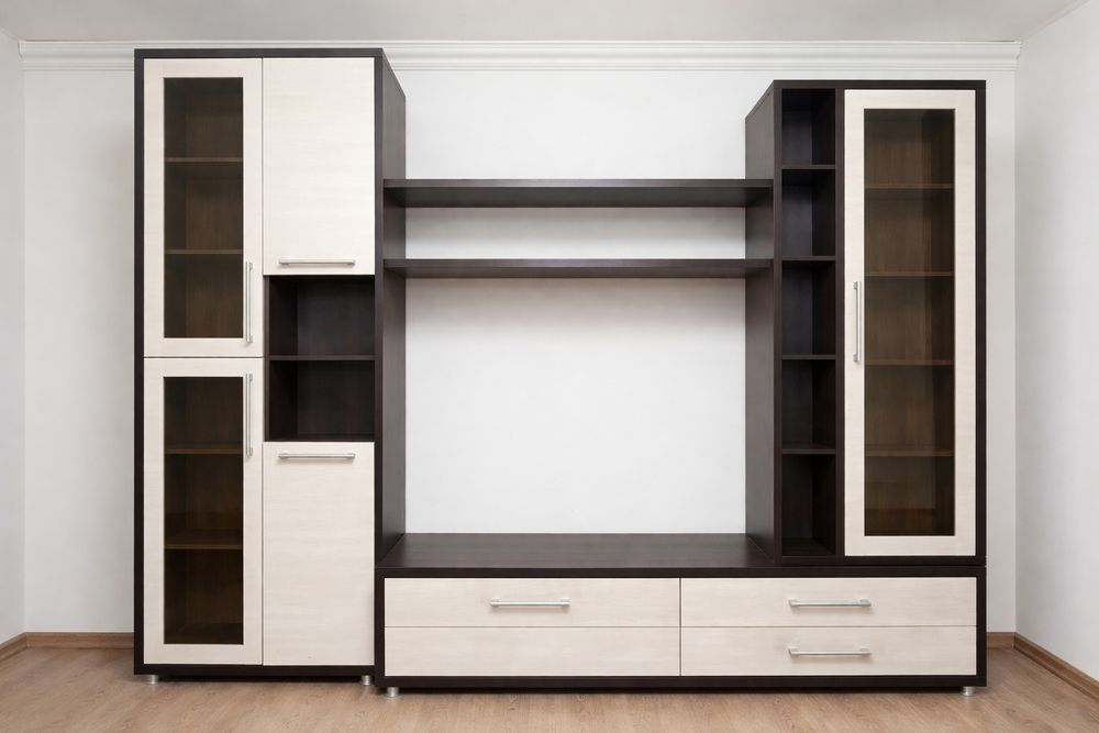 Шкаф (стенка) в зал