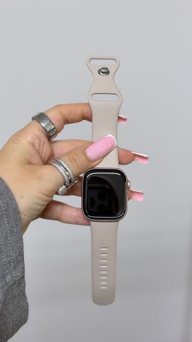 Apple Watch 11, 42 mm rose gold