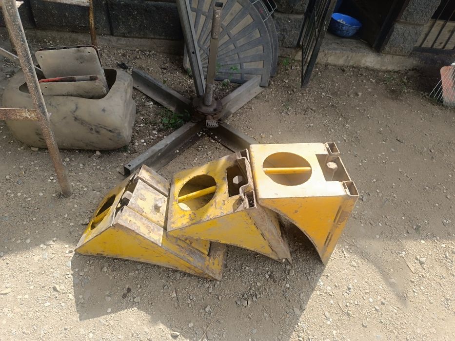 Продам бензобак 70