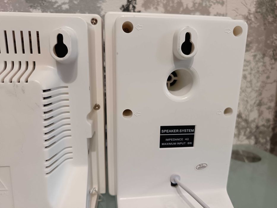 Компакт диск и радио DUAL