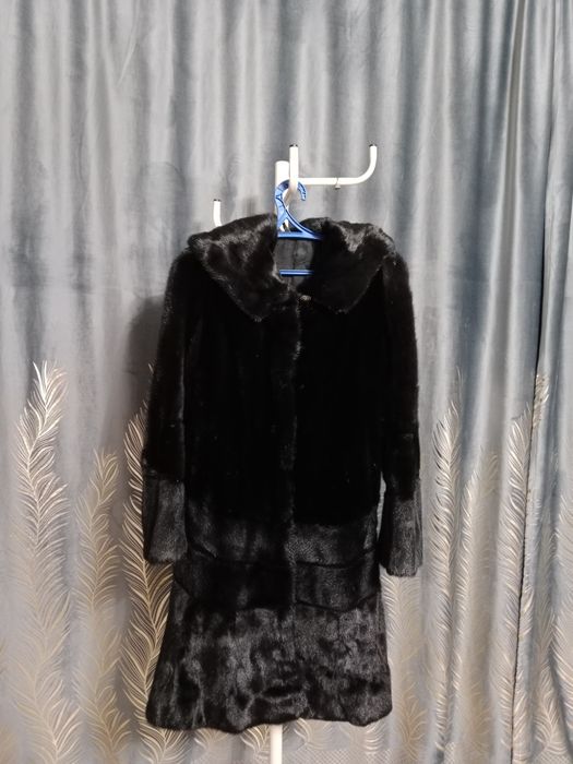 Норковая шуба,черный бриллиант