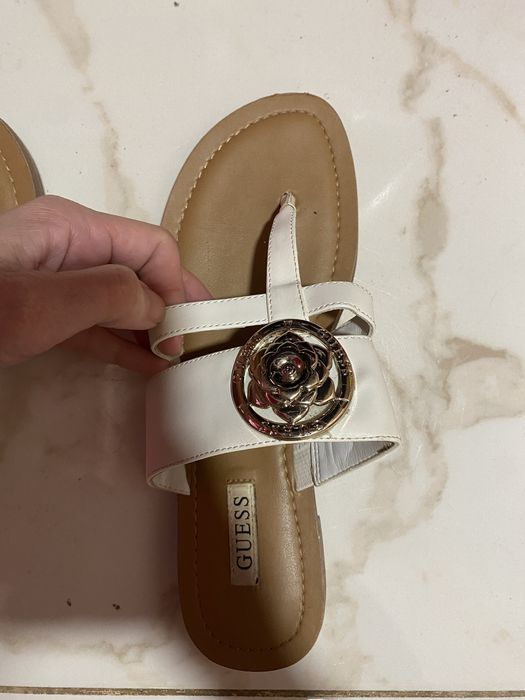 Дамски чехли Guess