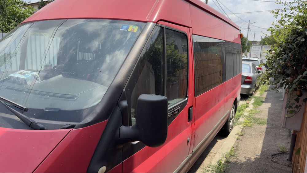 Ford transit 8+1