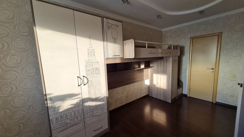 СРОЧНО!! Продам детский спальный гарнитур