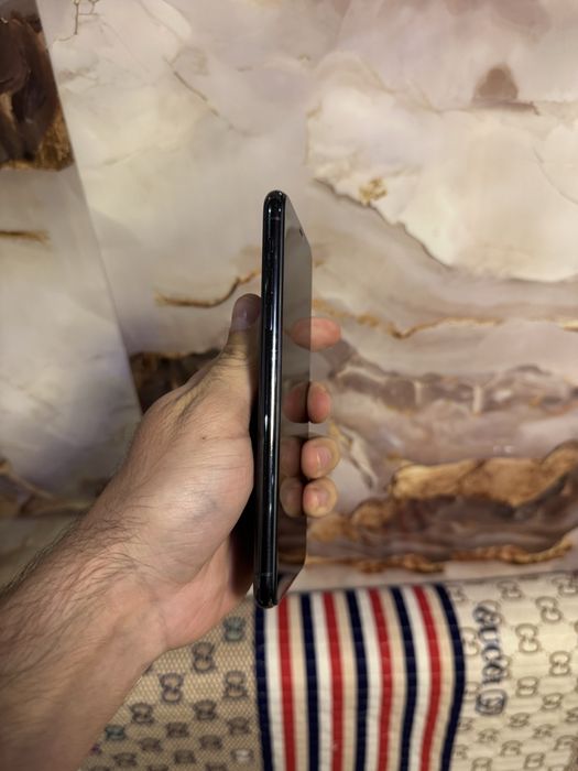 Продам Телефон Айфон 11 Pro Max 256