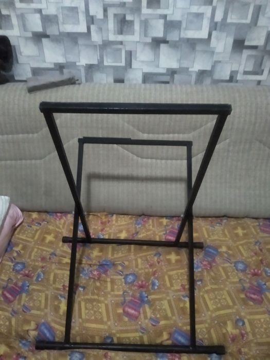 Продаётся подставка для гитары