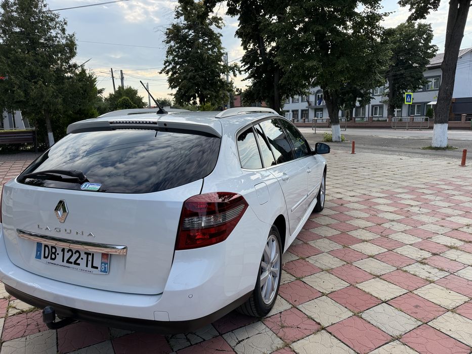 Renault laguna 3 an 2014