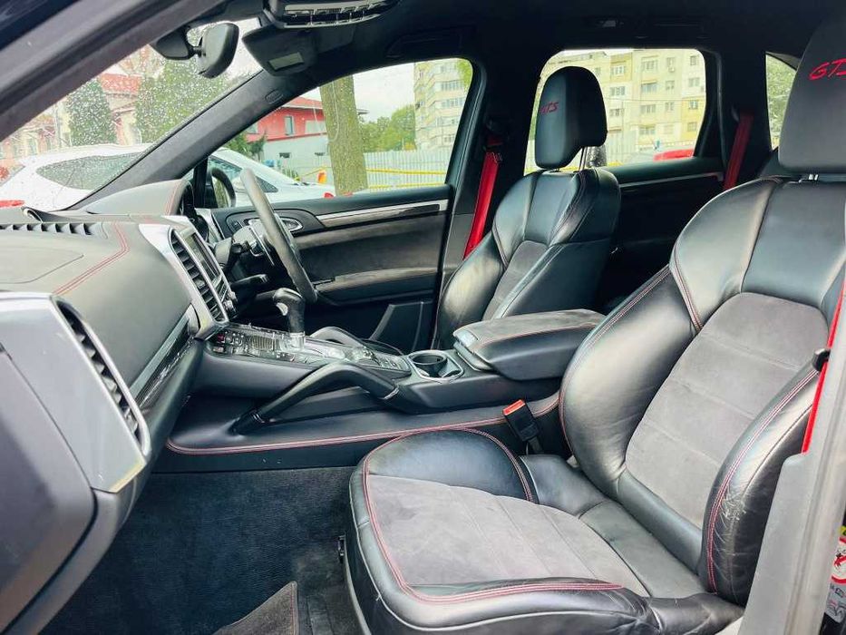 Dezmembram Porsche Cayenne 92A 4.8 GTS benzina 309 kw, 420 cp An 2015