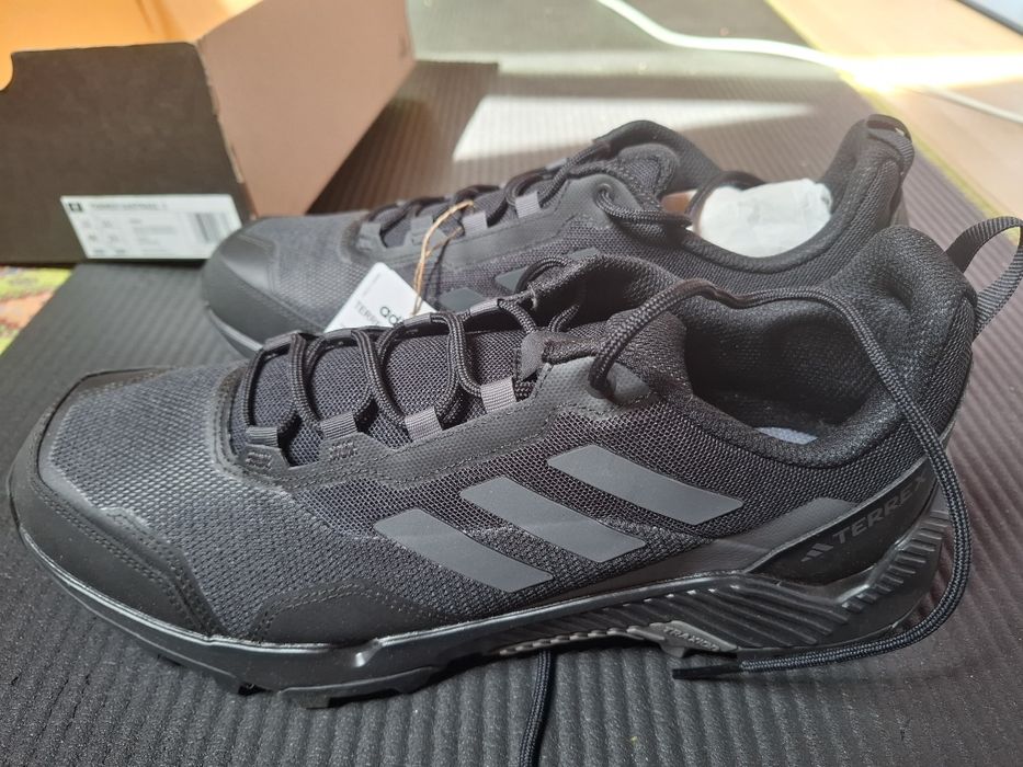 Кроссовки Adidas