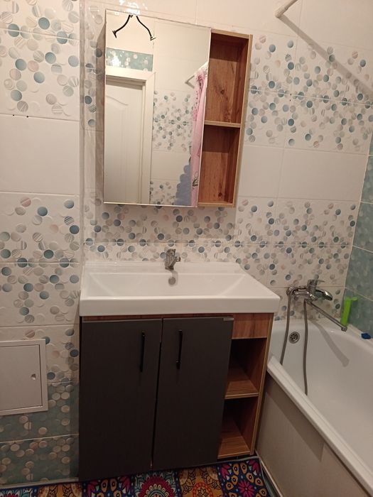 Зеркало с полками